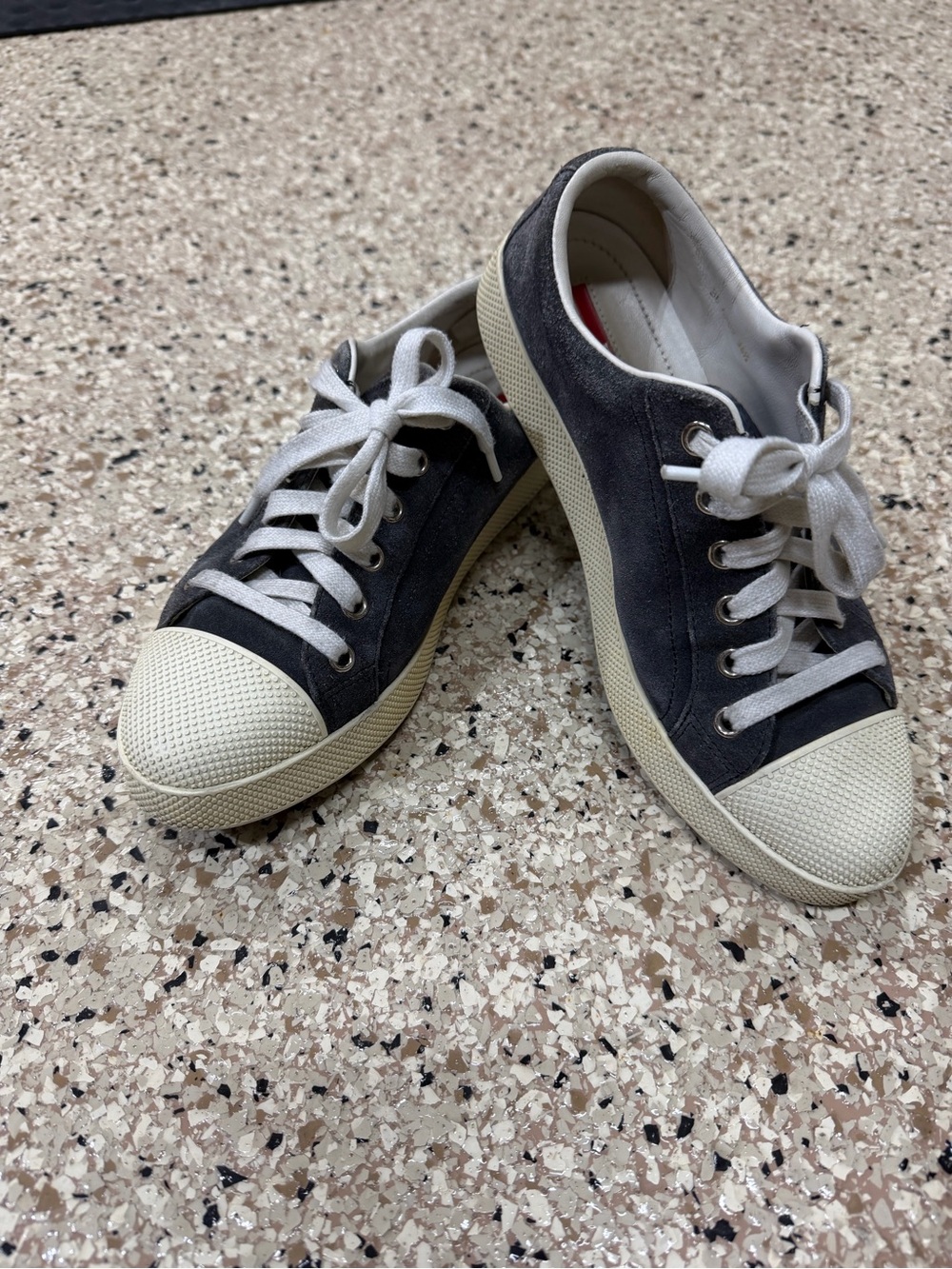 Casual Suede Low-Top Sneakers